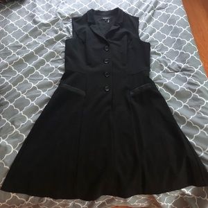 Women’s dress